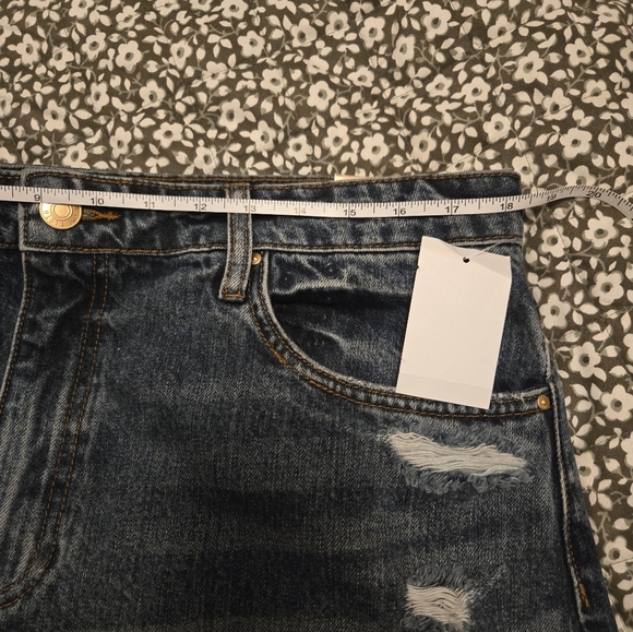 Kut from the Kloth Taylor Blue Jeans shorts size 16 NWT - Picture 5 of 6